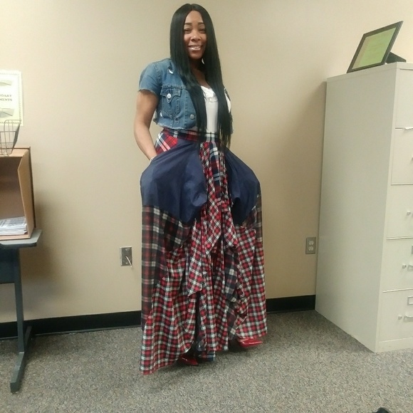 Meet your Posher, Evelyn - Picture 3 of 4